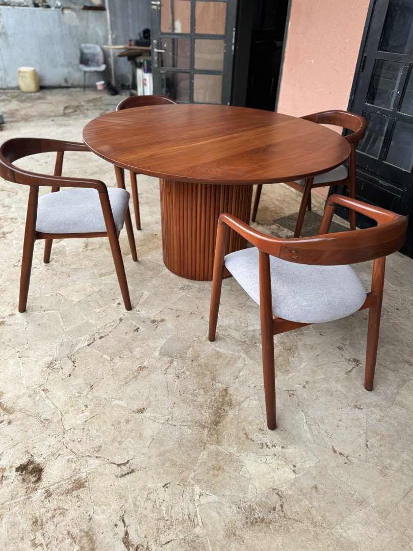 Salle à Manger Moderne Abidjan | Table à Manger Design et Sur Mesure – GIC Designs - Avant