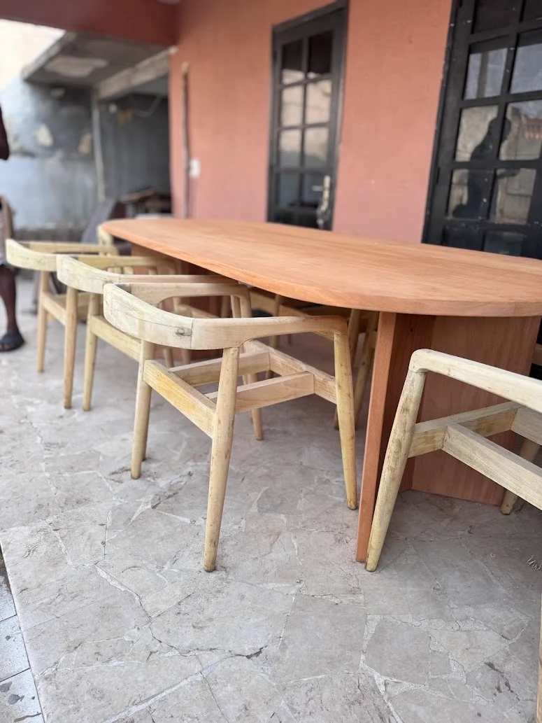 Table à Manger Ovale Bois Massif Sur Mesure – Abidjan | SANATA-E-SHOP - Après