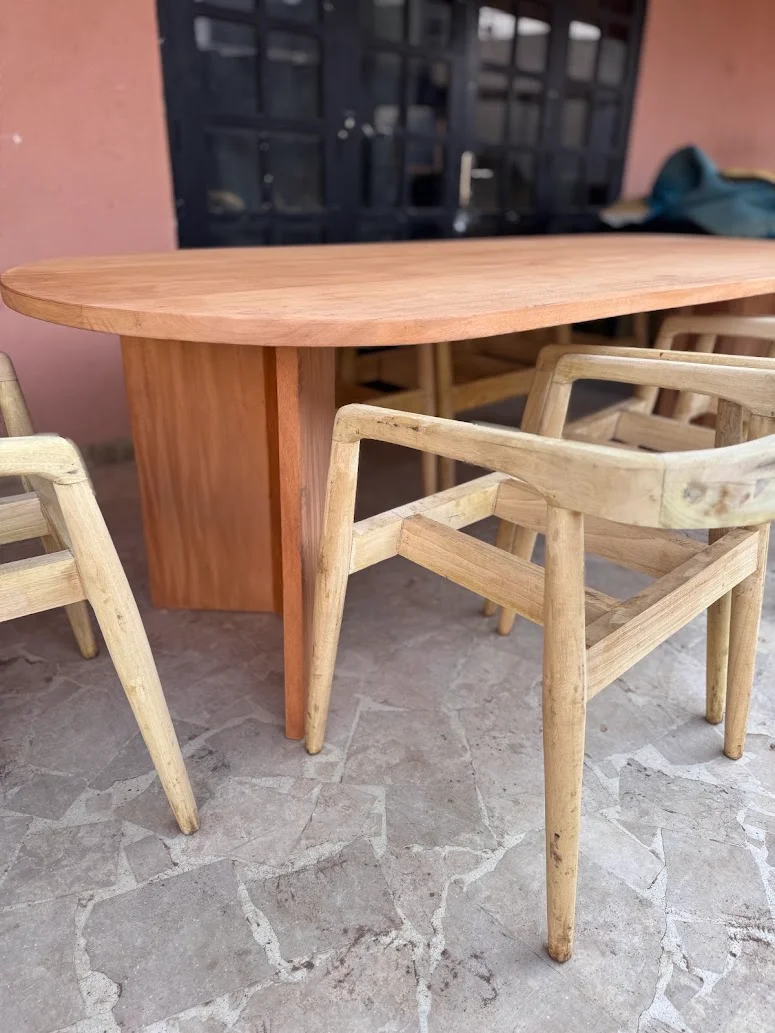 Table à Manger Ovale Bois Massif Sur Mesure – Abidjan | SANATA-E-SHOP, vue 6