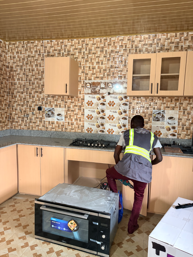 Cuisine sur Mesure Abidjan | Meubles de Cuisine Haut de Gamme – SANATA-E-SHOP - Après