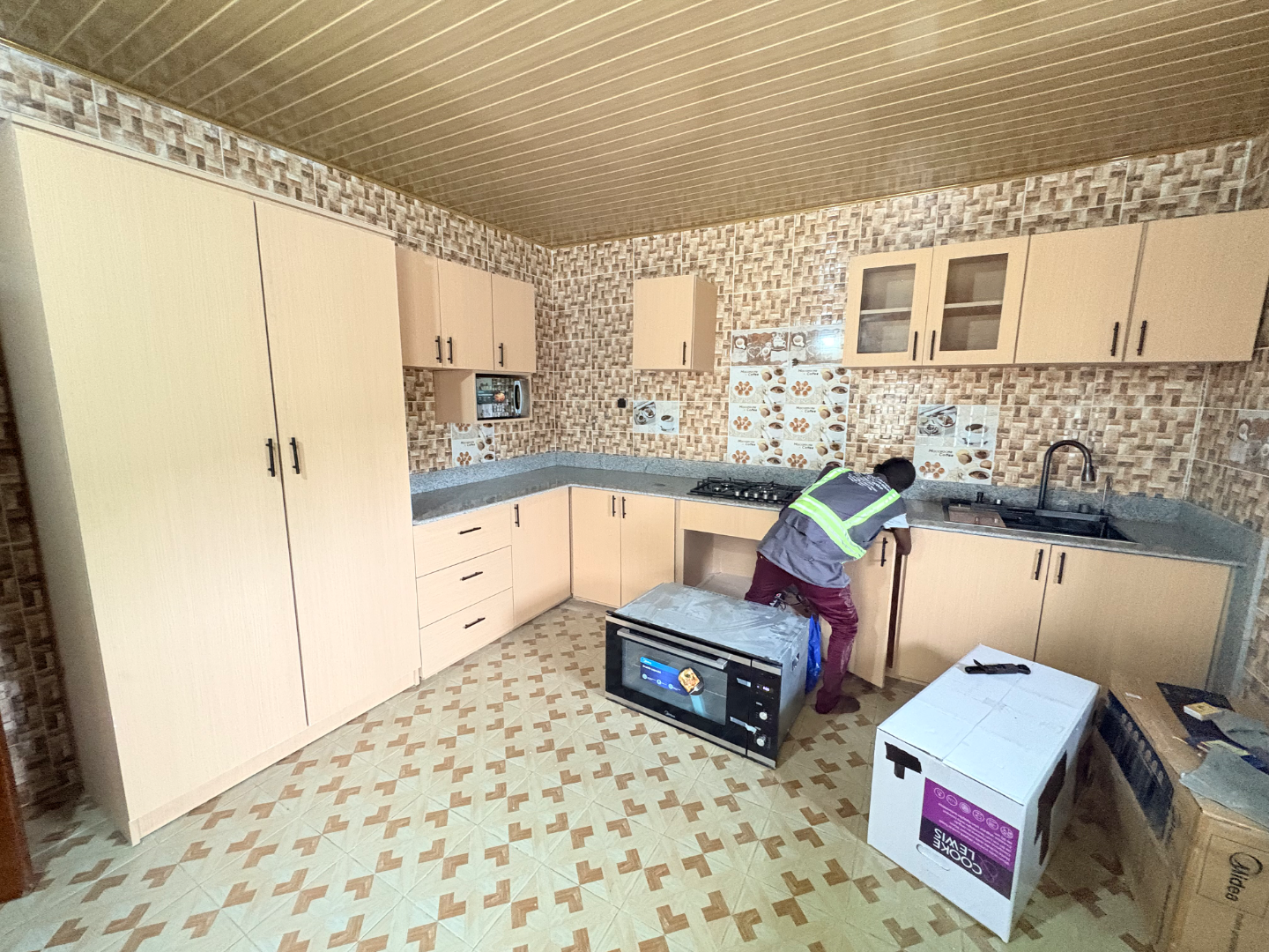 Cuisine sur Mesure Abidjan | Meubles de Cuisine Haut de Gamme – SANATA-E-SHOP, vue 3