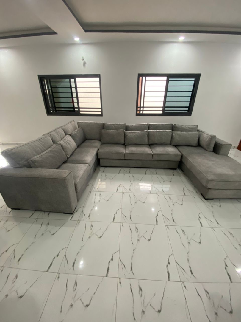 👉 Canapé d’angle moderne sur mesure à Abidjan – GIC Designs, vue 5
