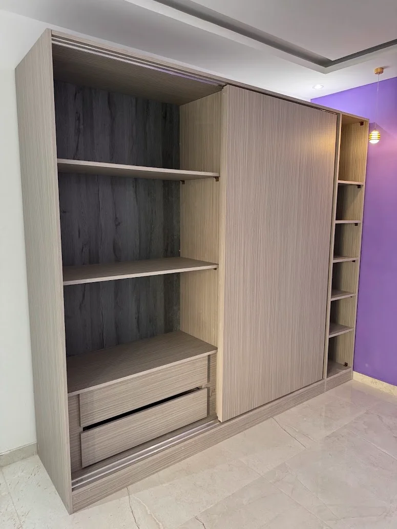 Dressing Coulissant Étagères et Tiroirs Sur Mesure, vue 6