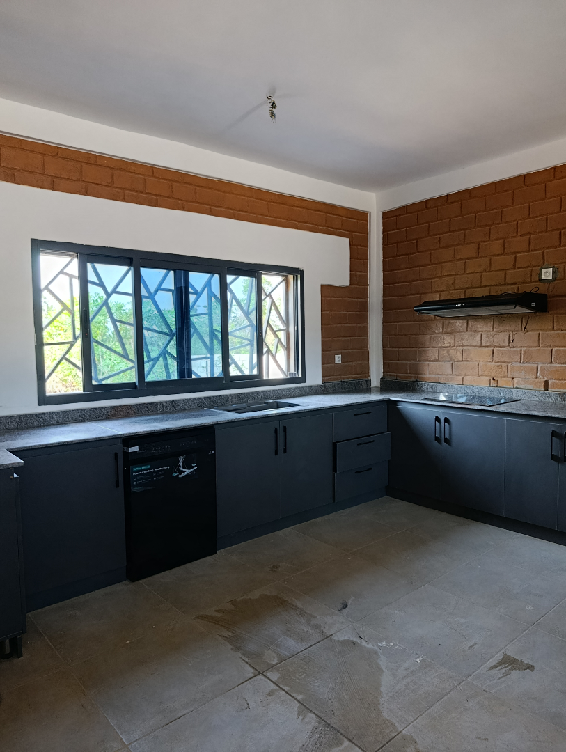Cuisine Moderne sur Mesure à Abidjan – Design Élégant et Fonctionnel, vue 4