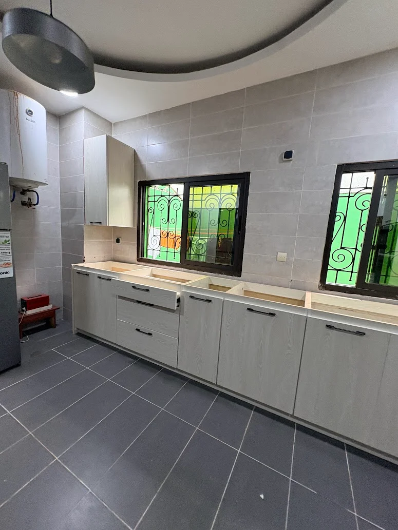 Fabricant de Cuisines Haut de Gamme à Abidjan - Avant