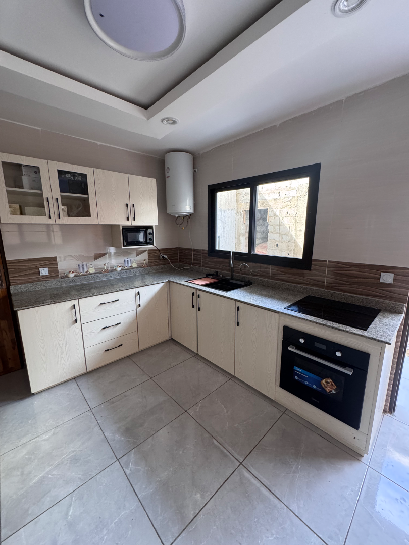 Conception, Création Et Installation De Cuisine Sur Mesure à Angré, vue 4