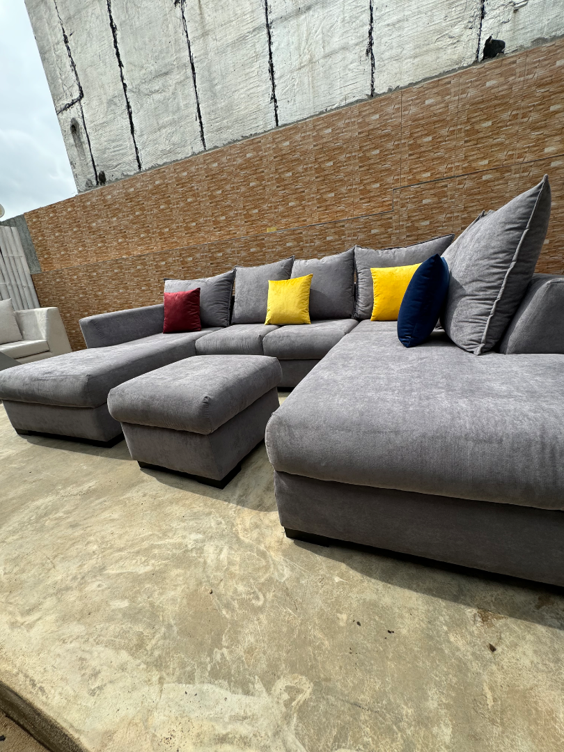 Canapé d’angle XXL moderne gris – Fabrication sur mesure à Abidjan, vue 5