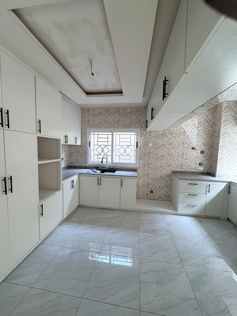 Fabricant de Cuisine Équipée en stratifié , melaminé à Abidjan, vue 6