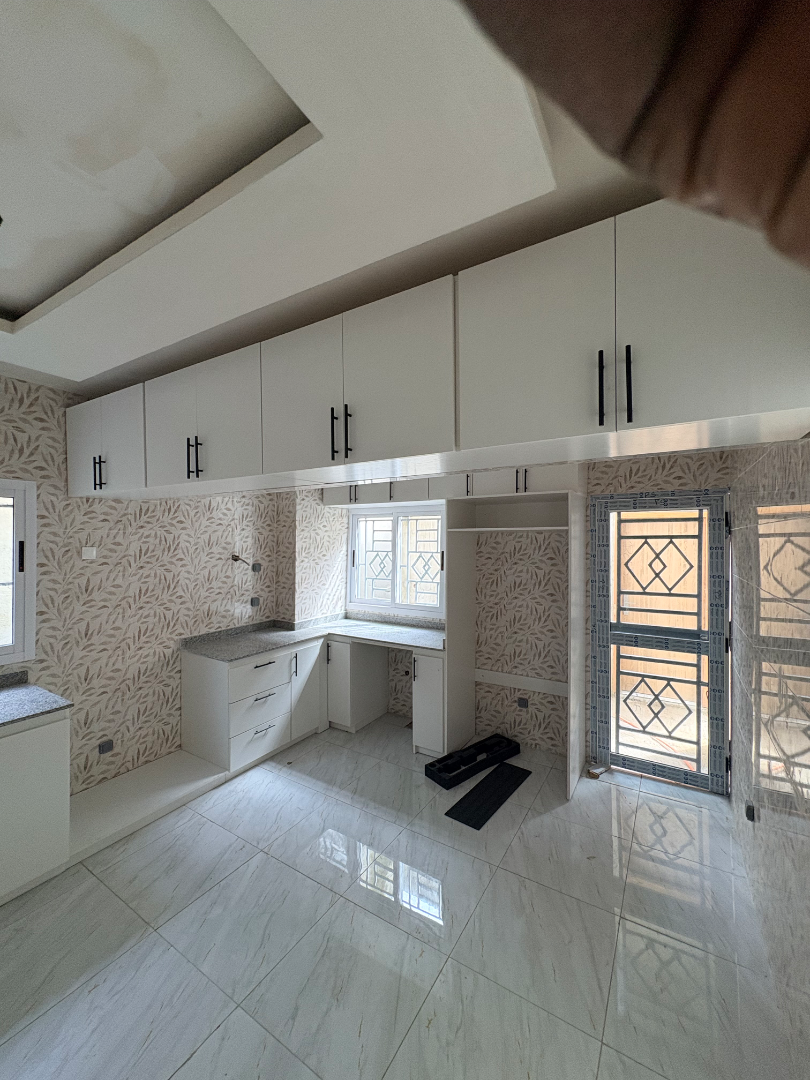 Fabricant de Cuisine Équipée en stratifié , melaminé à Abidjan, vue 4