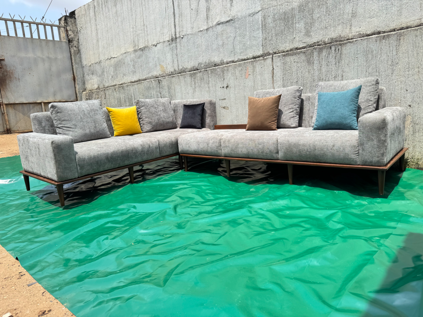 Canapé d’angle moderne avec bergère – Salon sur mesure haut de gamme à Abidjan - Avant